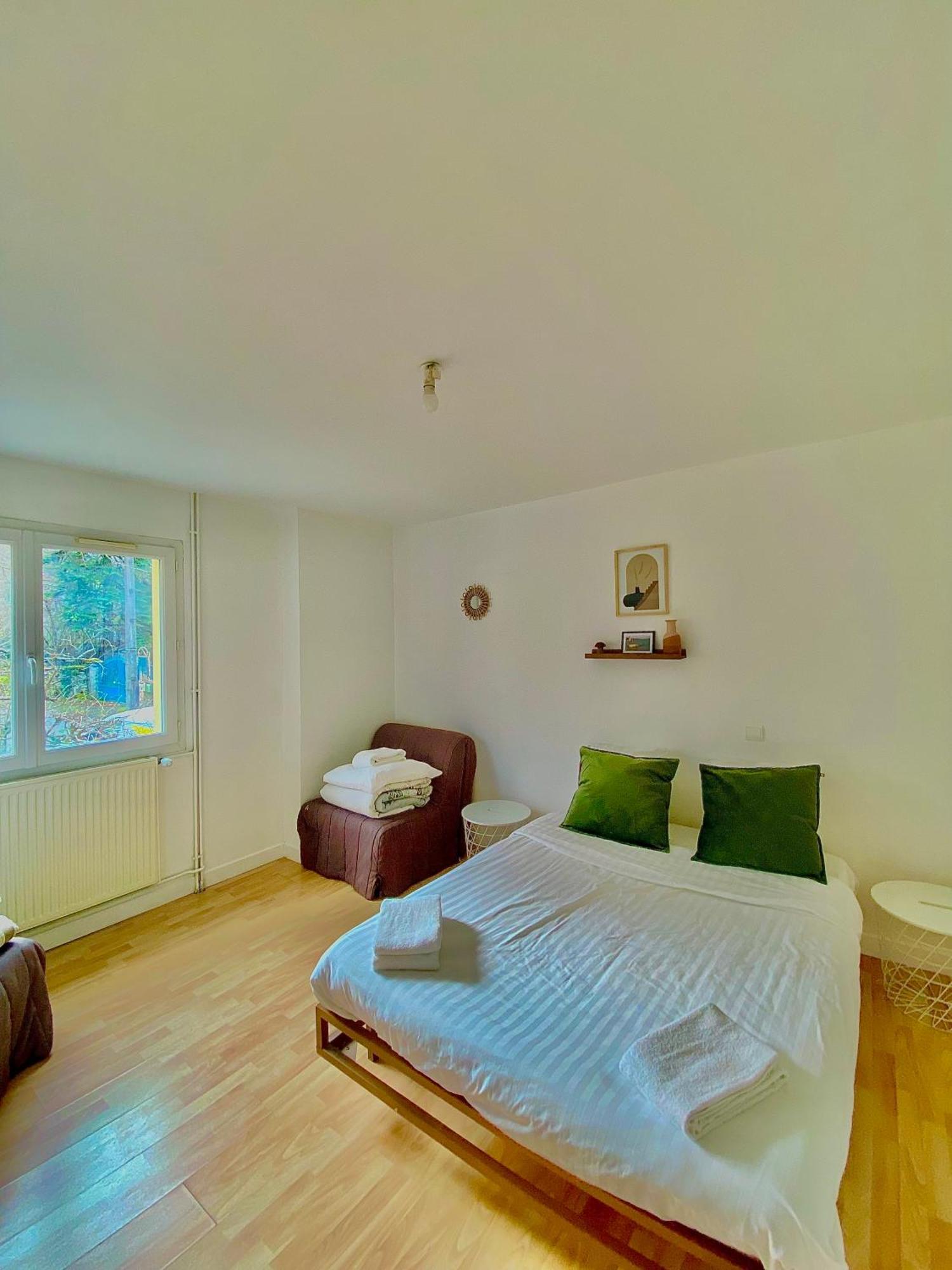 Appartement Chloe Du Lac Montferrat  Экстерьер фото