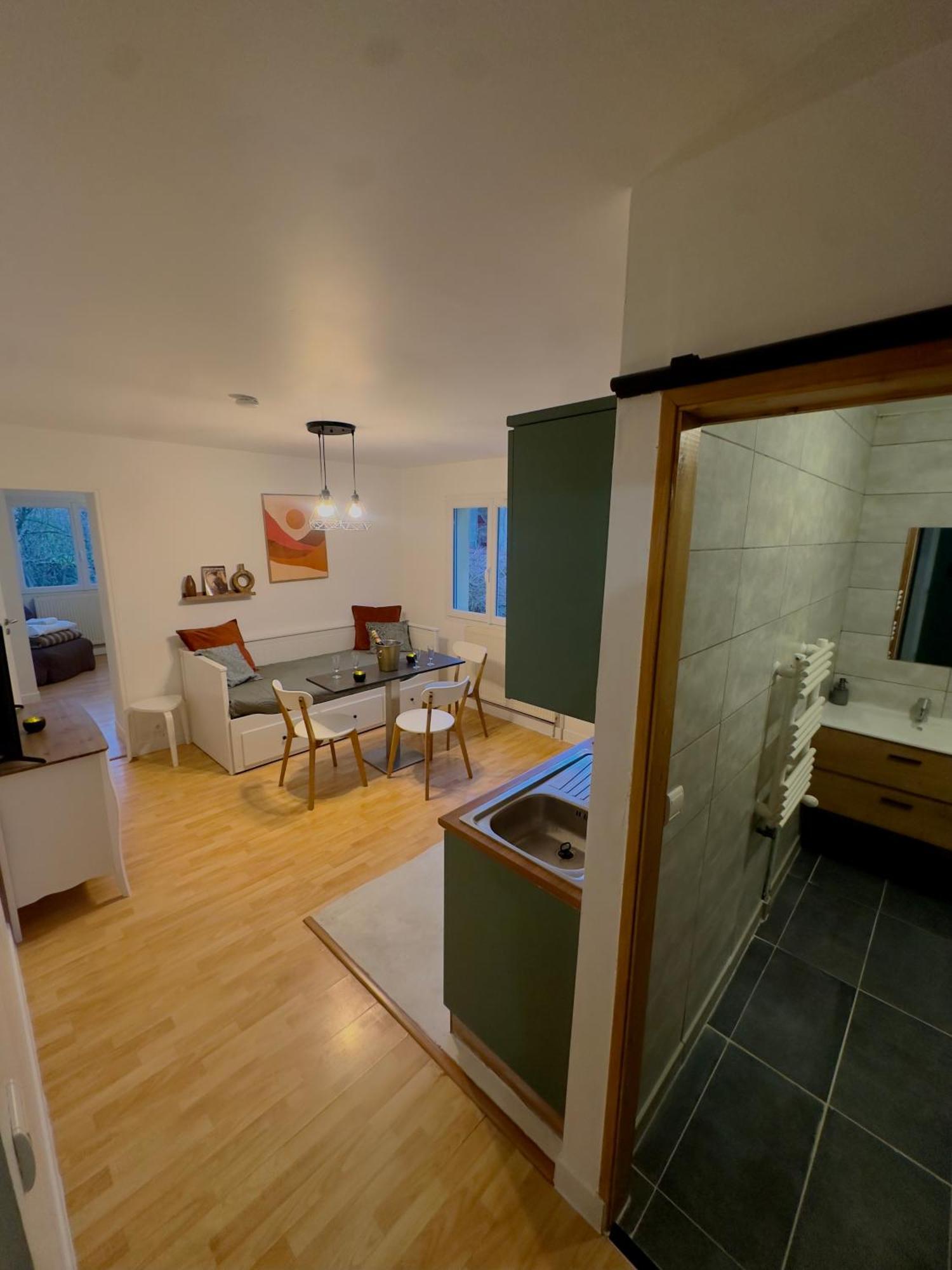 Appartement Chloe Du Lac Montferrat  Экстерьер фото