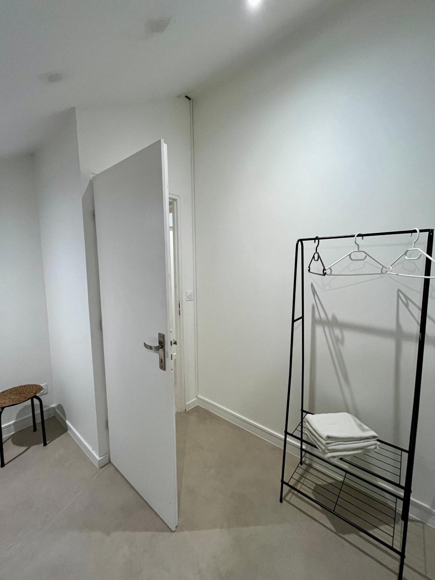 Appartement Chloe Du Lac Montferrat  Экстерьер фото